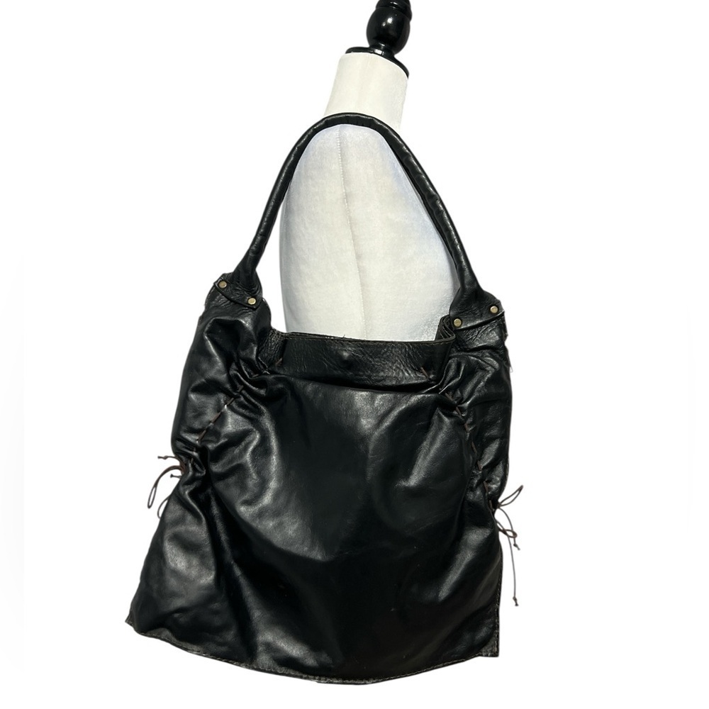 MUXO by Camila Alves Handmade Leather Bag